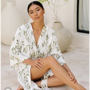 Piyama Elegant Soft Leaf Print Kimono Robe